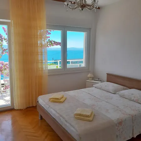 Emto Sikirica 10 * Jesenice (Split-Dalmatia)